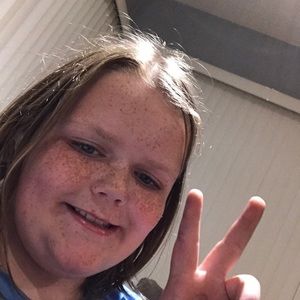 Meet your Posher, Ava